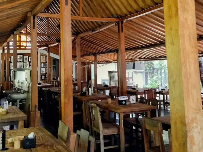 Warung Bu Ageng